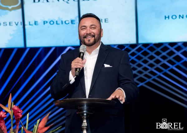 Las Vegas clean stand up comedian performing at a corporate event | Altus Entertainment